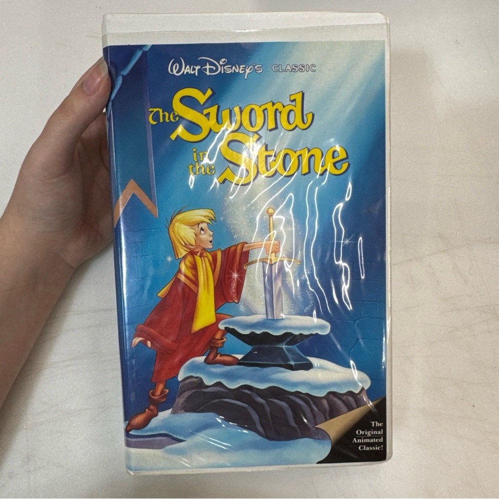 The Sword in the Stone - Walt Disney's Black Diamond Classics Vintage VHS #229